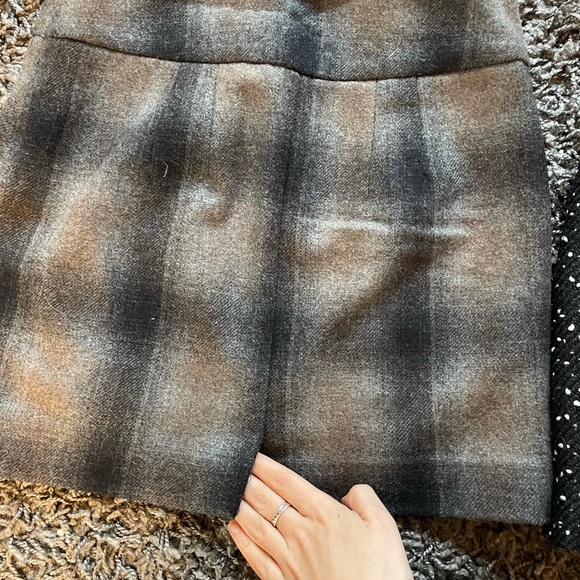 The Limited Skirt Bundle Size 0 - Picture 3 of 4